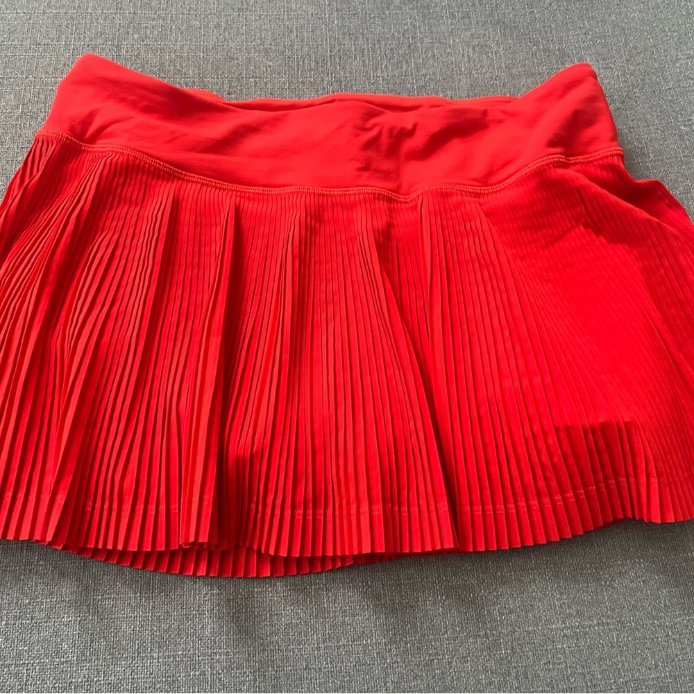 Lululemon Red Pleated Women's Skirt